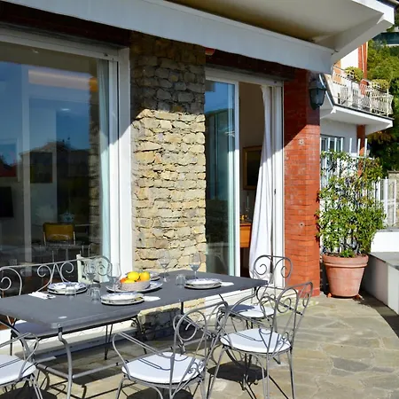 Bellavista Eight - Elegante Vista Mare Con Giardino E Posto Auto Privato - 4 Posti Letto Apartamento *