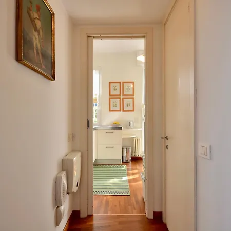 Bellavista Eight Apartment *