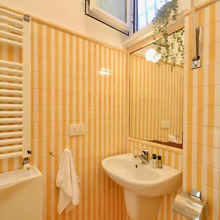 Apartamento Bellavista Eight - Elegante Vista Mare Con Giardino E Posto Auto Privato - 4 Posti Letto