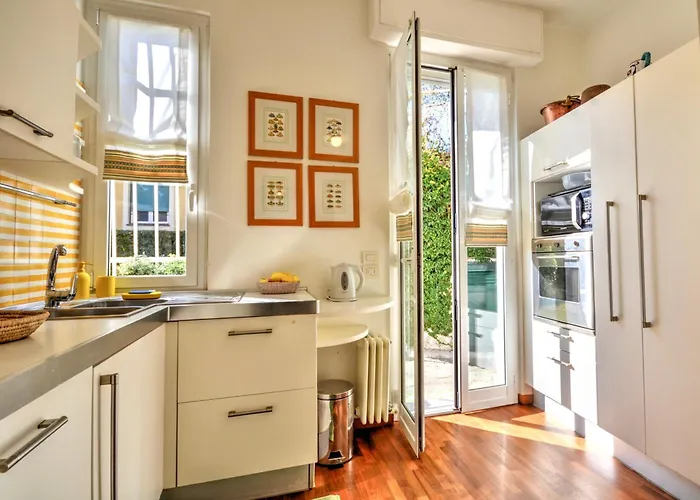 Bellavista Eight - Elegante Vista Mare Con Giardino E Posto Auto Privato - 4 Posti Letto